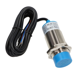 CZUJNIK POJEMNOŚCIOWY ZBL. CM30-3015NC NPN NO/NC