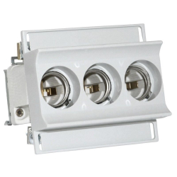 GNIAZDO BEZPIECZNIKA PE. E-18